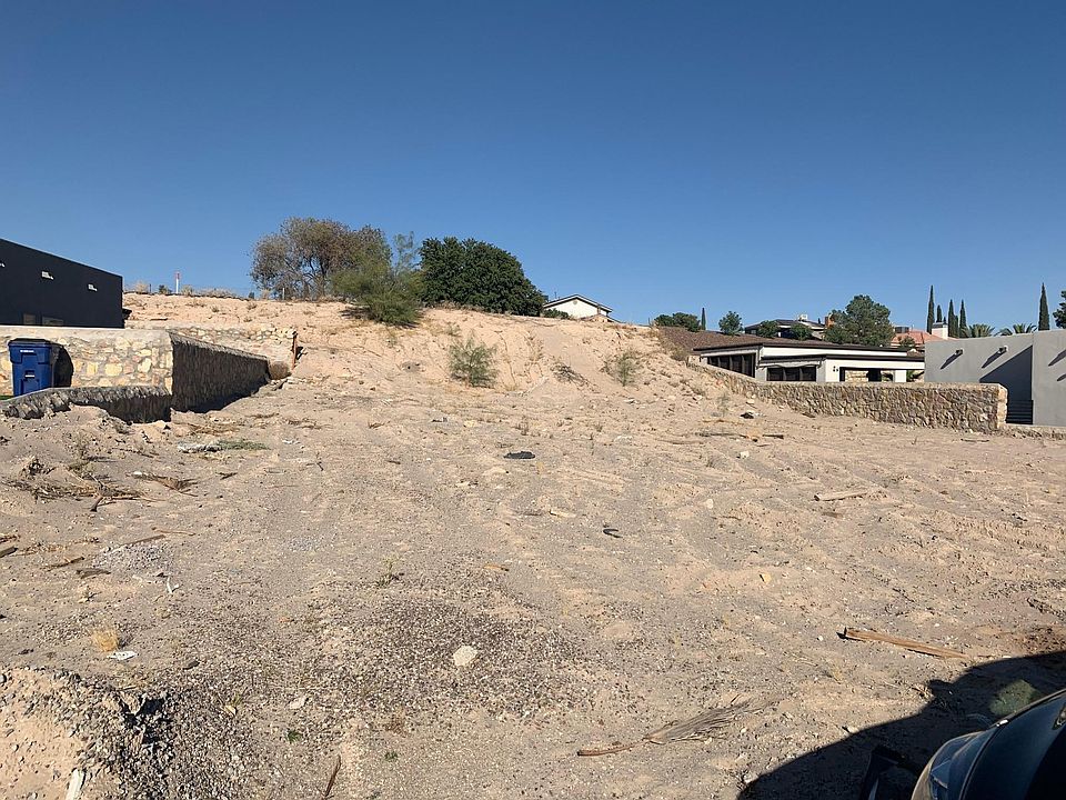 2nd image of 11683 Dos Palmas Dr