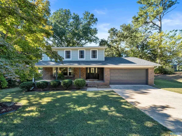 3012 Edgewood Dr, Scottsboro, AL 35769