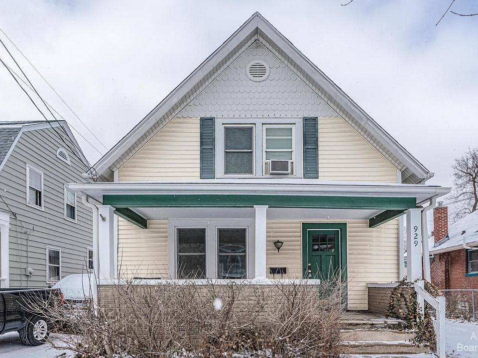 1st image of 929 Woodlawn Ave