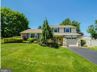 28 Willowgreene Dr, Churchville, PA 18966