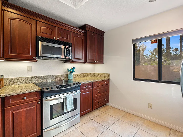 67595 Lagos Way — Photo 10
