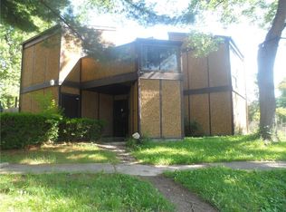 2219 Silver Maple Ct, Indianapolis, IN 46222