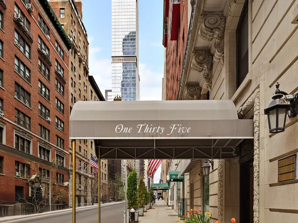 135 West 58th Street 7B image 8 of 9