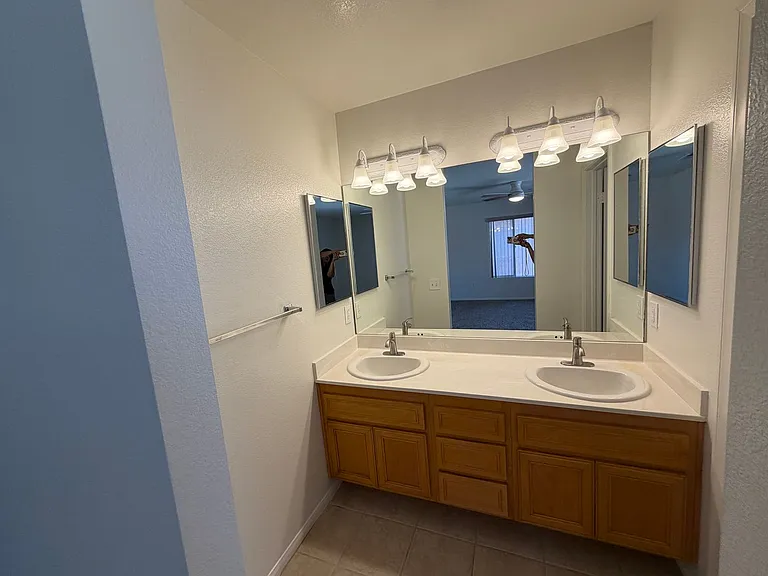 547 Hart Dr #15 — Photo 19