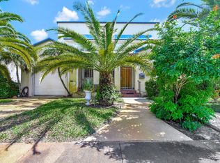 124 S Palmway, Lake Worth, FL 33460