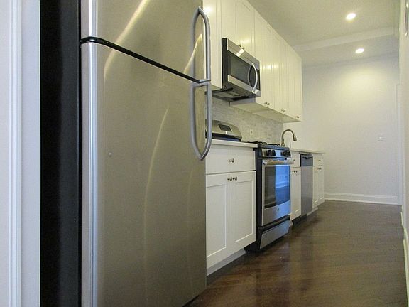 3rd image of 352 E 50th St #2A