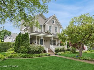 517 N Wheaton Ave, Wheaton, IL 60187