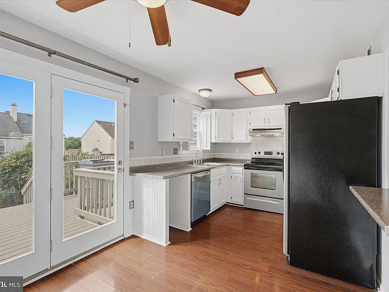 14519 Ravenscar Ct — Photo 13