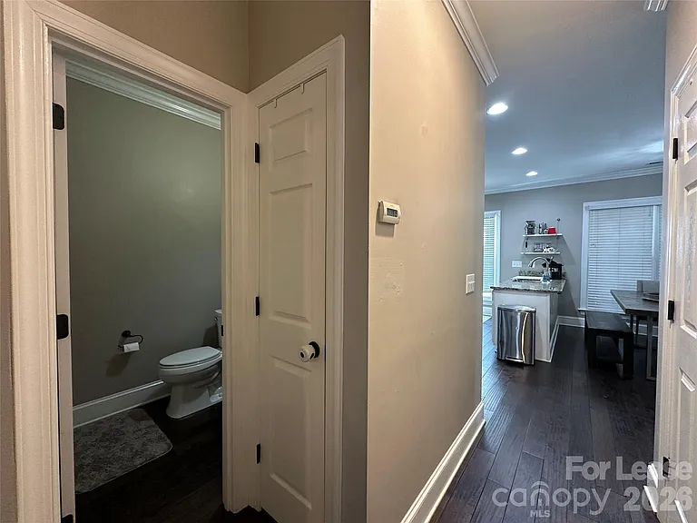 819 Stargard Ct — Photo 7