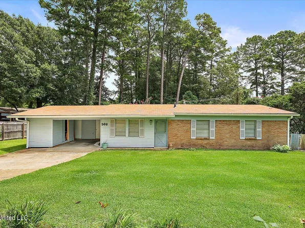 506 W Lakeview Dr, Clinton, MS 39056