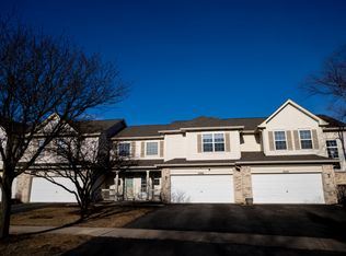 2406 Sunshine Ln, Aurora, IL 60503