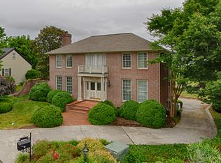 420 Boxwood Sq, Knoxville, TN 37919