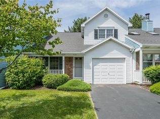 29 Raven Wood, Rochester, NY 14624