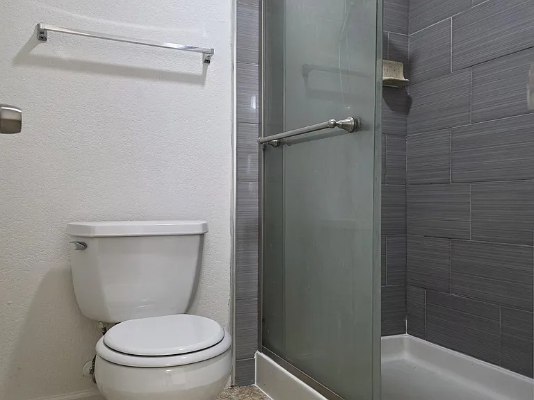 1157 Kelez Dr — Photo 15