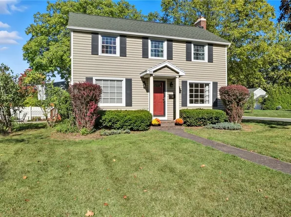 301 Idlewood Rd, Rochester, NY 14618