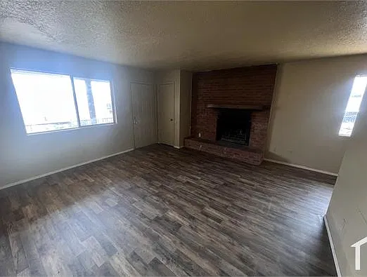 2 bed, 950 sqft, $1,099 — Photo 3