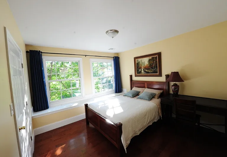 259 Kent St #1 — Photo 12