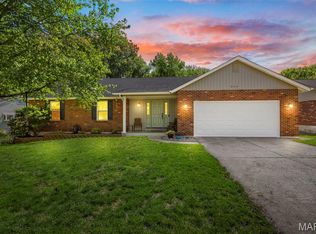 596 Hunter Chaise Dr, Wentzville, MO