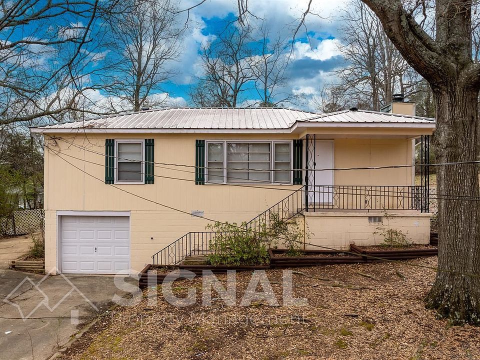 1st image of 213 Lake Drive Cir NE