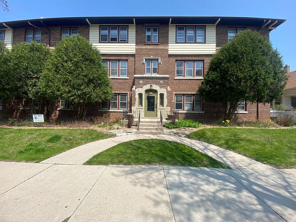 1st image of 1800-1808 E Olive St #3