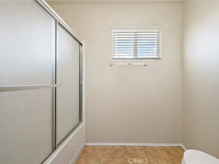 17526 Orangetree Dr — Photo 25