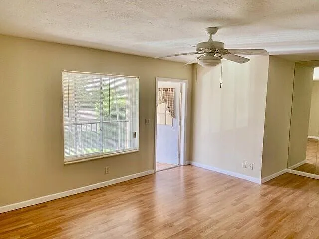 428 Pine Glen Ln #B-2 — Photo 7