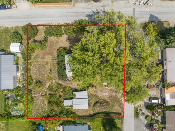 261 N Harris Avenue, Manson, WA 98831