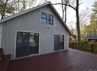 118 Lakeside Dr, Lebanon, CT 06249
