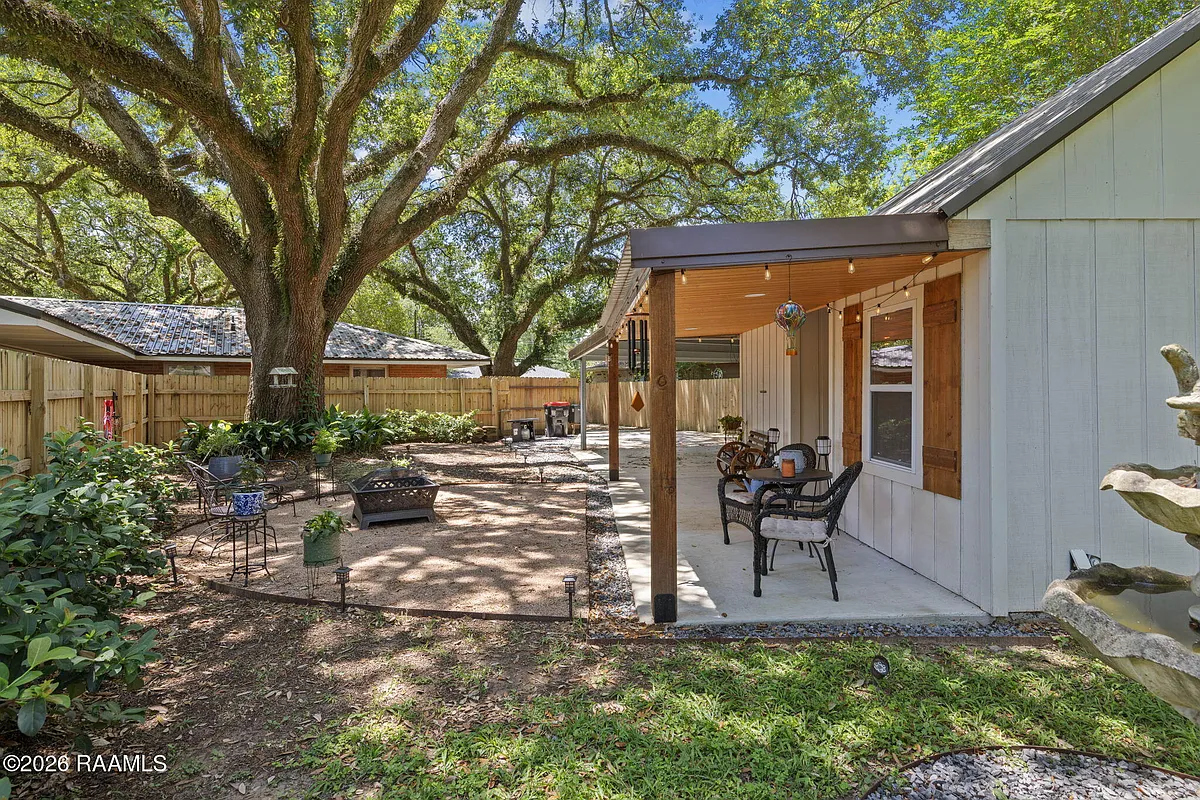 Building Photo - 325 Alice Dr #B