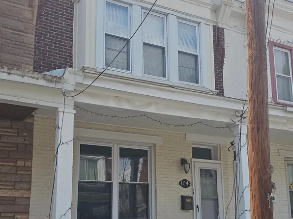 1044 Toll St, Crum Lynne, PA 19022