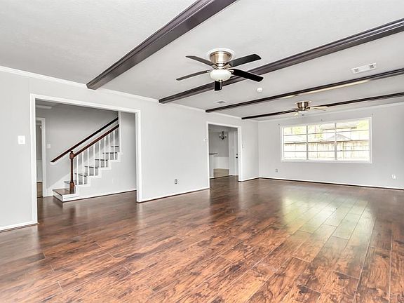3rd image of 5806 Spanish Oak Dr