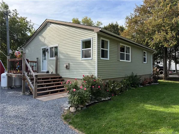 38 Holman Ave, Sussex, NB E4E 2E5