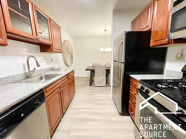 1300 Dnp South Finley Rd #B — Photo 4