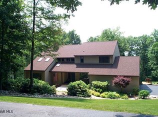 114 Limestone Rd, Hollidaysburg, PA 16648