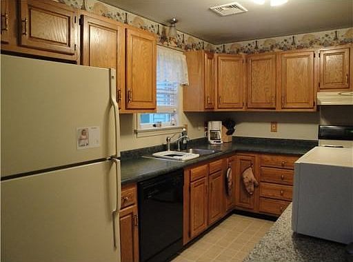 5th image of 33 Zugibe Ct