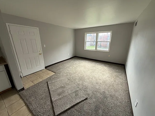 2 bed, $850 — Photo 2