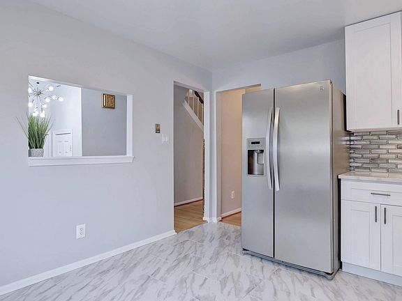4th image of 6714 Mockingbird Woods Ct