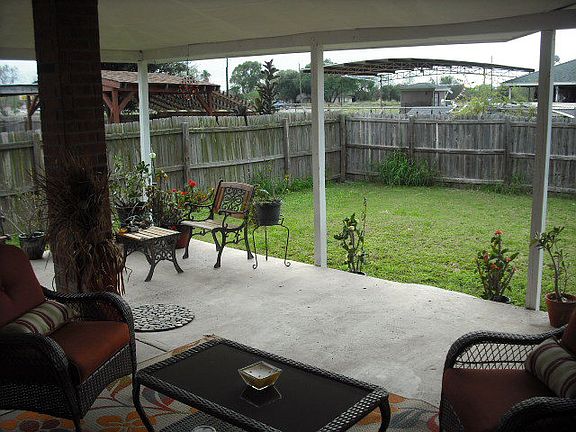 2nd image of 2701 N Dos Arbolitos Ave