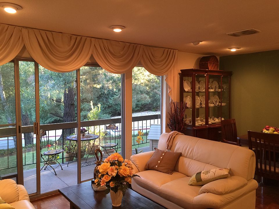 1st image of 2063 Ascot Dr Unit 115