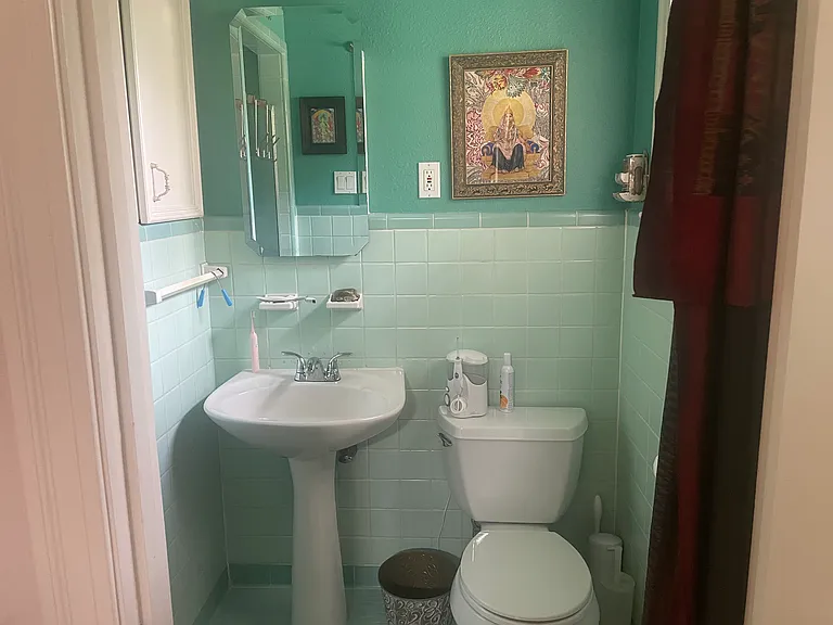 2202 Lindell Ave #2 — Photo 7