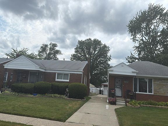 2nd image of 20455 Strathmoor St