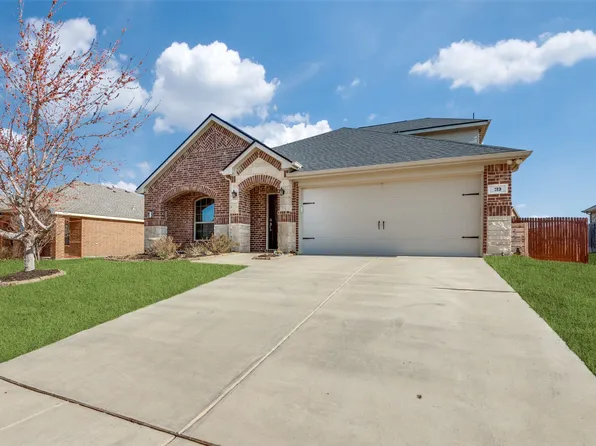 113 Rain Cloud Dr, Waxahachie, TX 75165