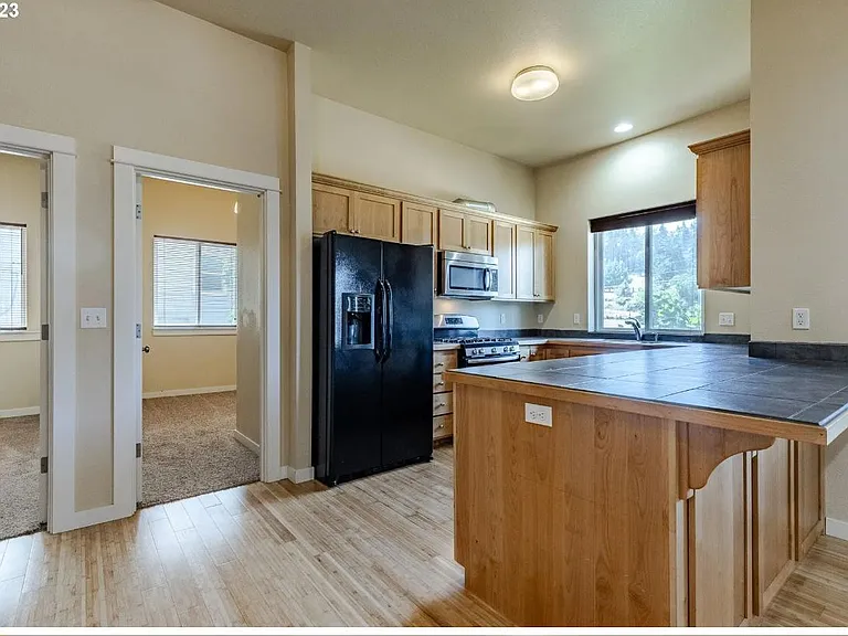 2556 Royalann Ln #A — Photo 2