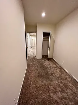 Rented by Manhattan Dwelling Corporation | media 22