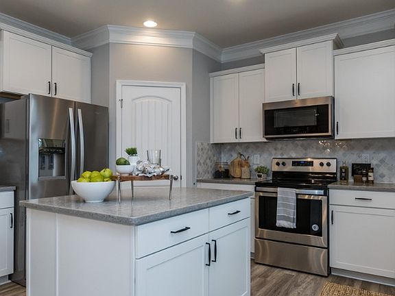 5th image of 120 Glendavis Hollow Dr