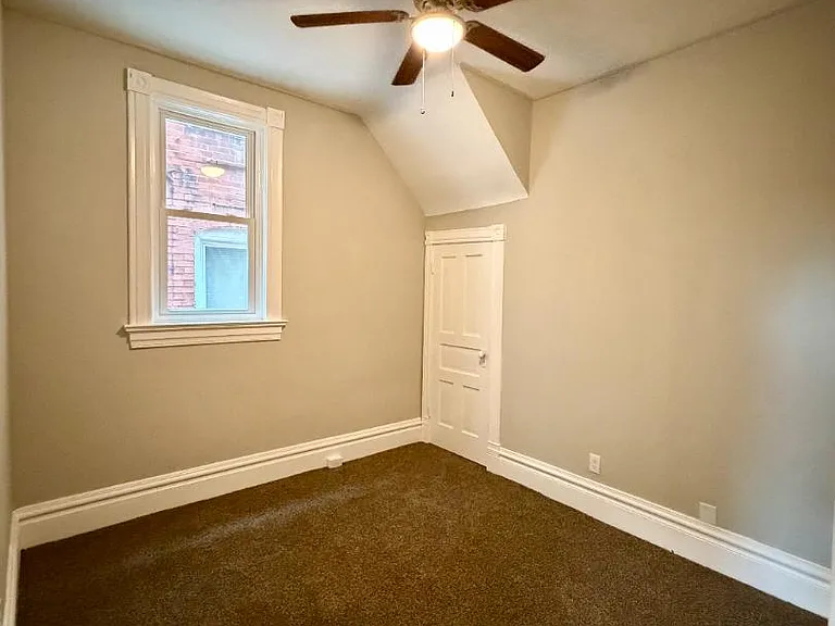 Unit Photo