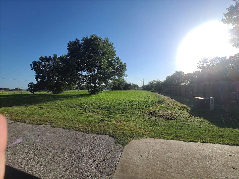 1st image of 475 E Keas Rd N