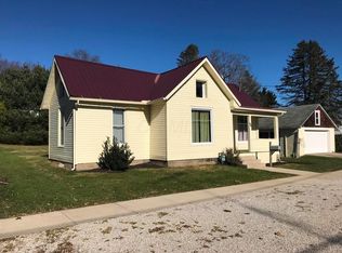 98 E 6th St, Fredericktown, OH 43019