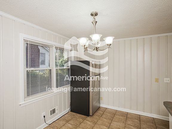 5-Dining Room