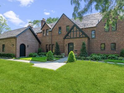 38 Country Club Drive, Port Washington, NY, 11050